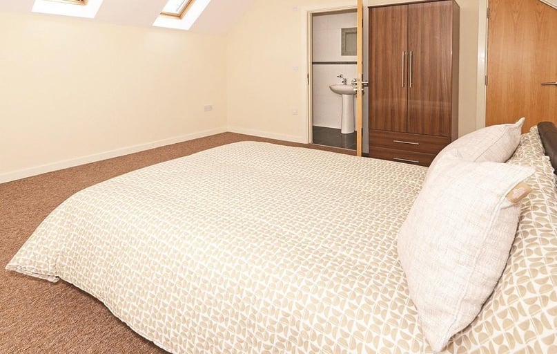 Hassell Street, Basford, Newcastle under Lyme - Image 1